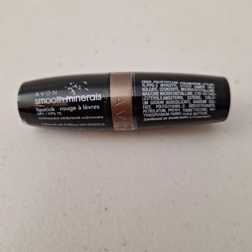NEW Sealed AVON SMOOTH MINERALS LIPSTICK lip color - SPF 15 - ROSE GARNET